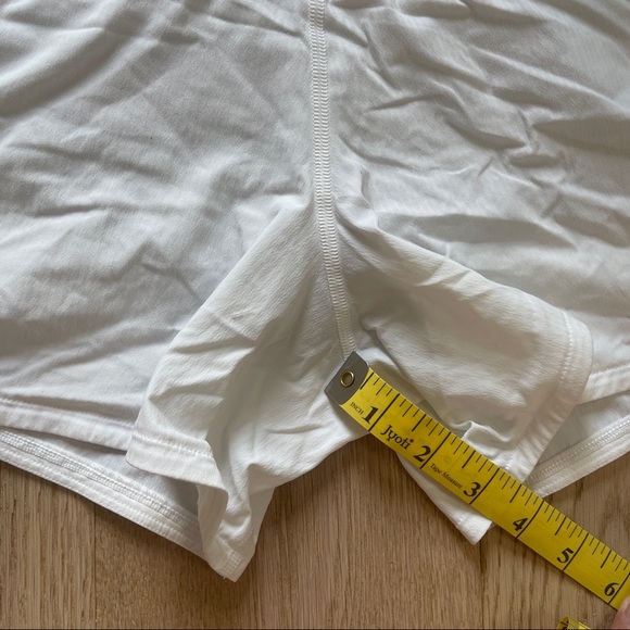 Lululemon shorts - Picture 6 of 6